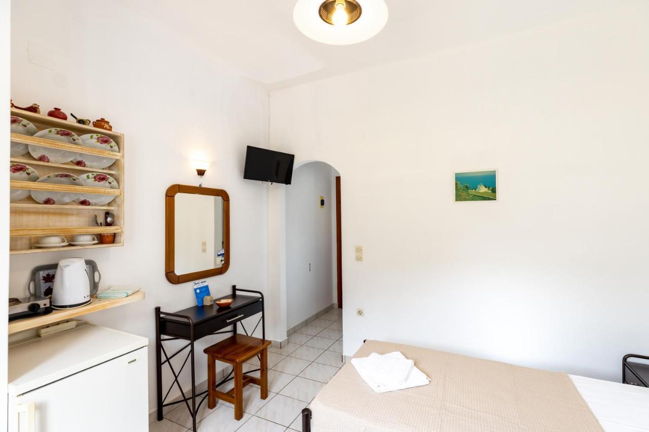 Peris Rooms Kamares  Exterior photo